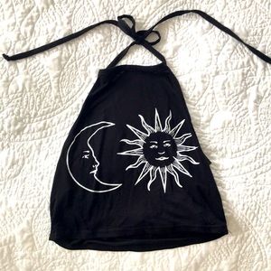 🌜🌞🖤 NWT! NastyGal Celestial Cropped Halter Top